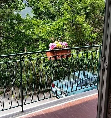 Il Sole Di * נאפולי